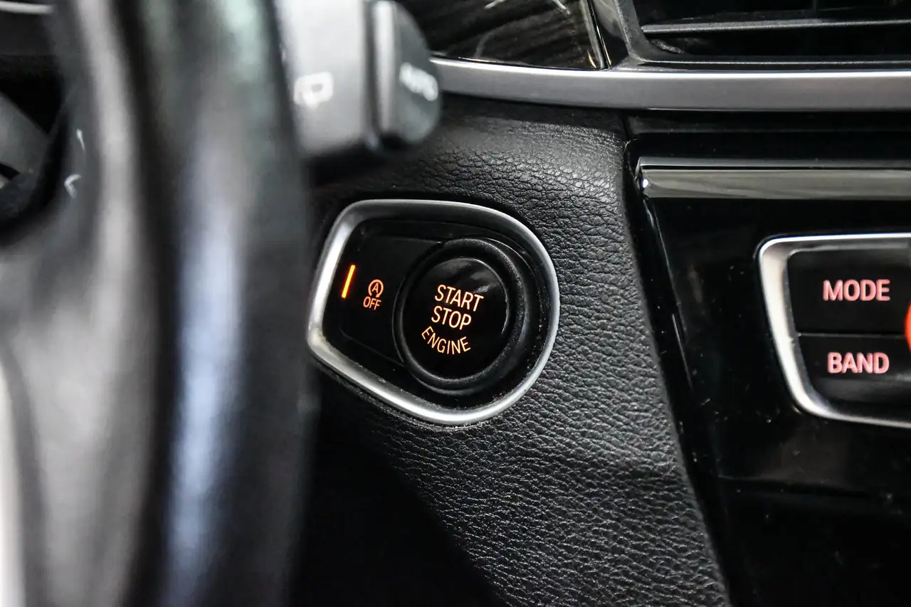 BMW X1 photo BMW X1