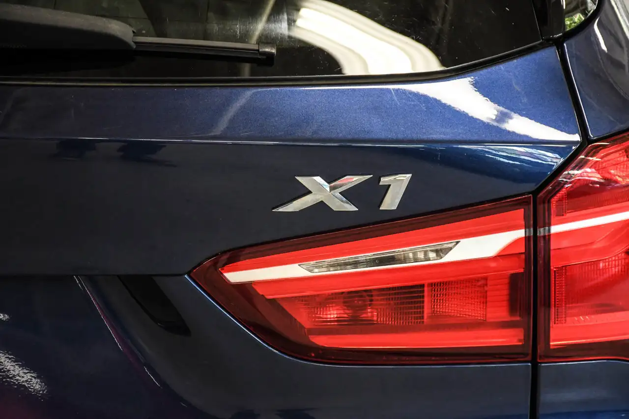BMW X1 photo BMW X1