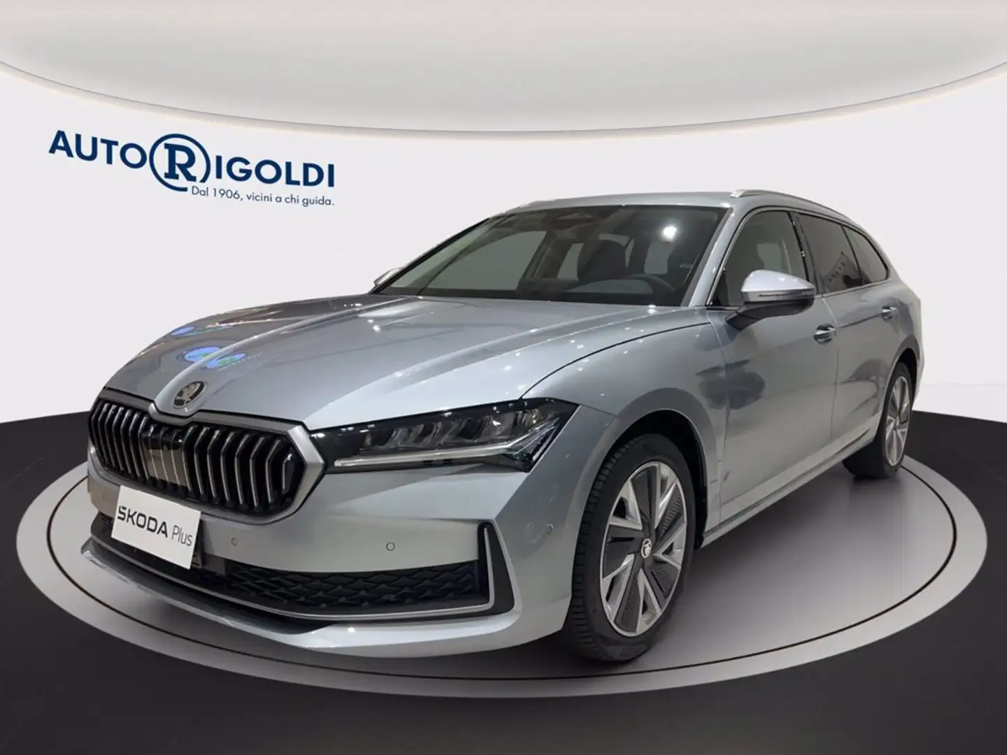 Skoda Superb wagon 2.0 tdi selection 150cv dsg Szary - 1