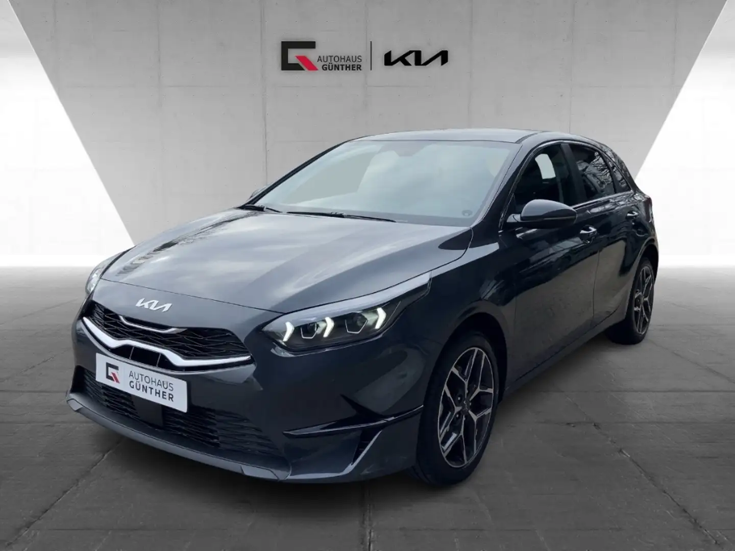 Kia Ceed / cee'd Ultimate Edition 1.5 T-GDI MHEV DCT Style Grijs - 1