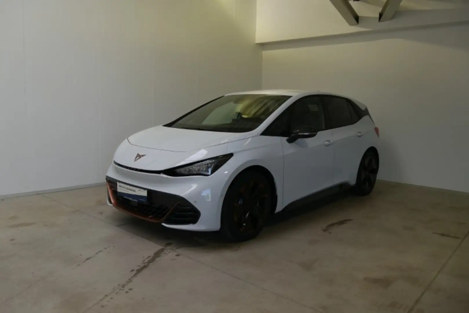 CUPRA Born 77/82 e-Boost 170kW/231PS Weiß - 1