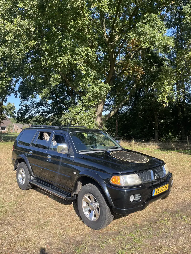 Mitsubishi Pajero Sport 3.0 V6 GLS Zwart - 2