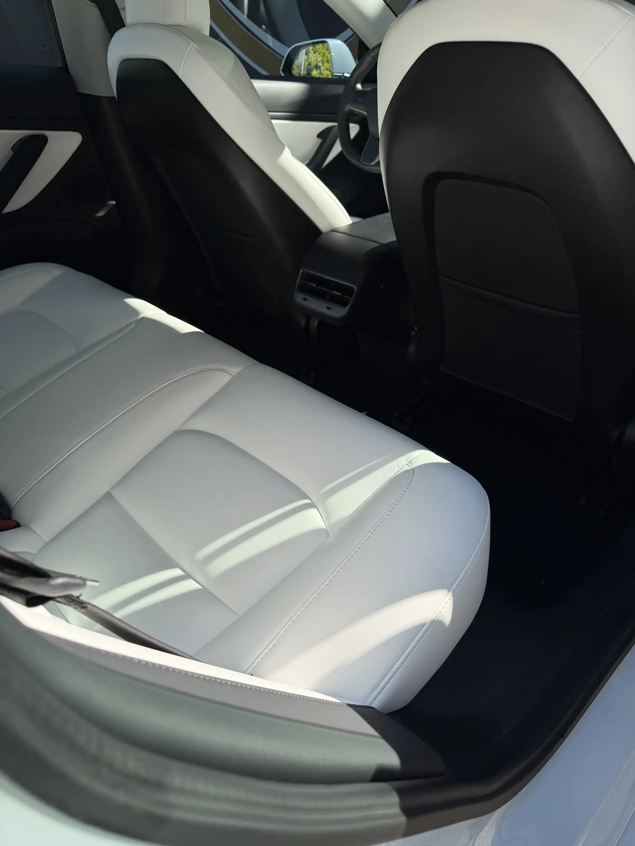 Tesla Model 3 Model 3 Performance DUAL AWD MAX Range / Ab 294 Eu — photo 12