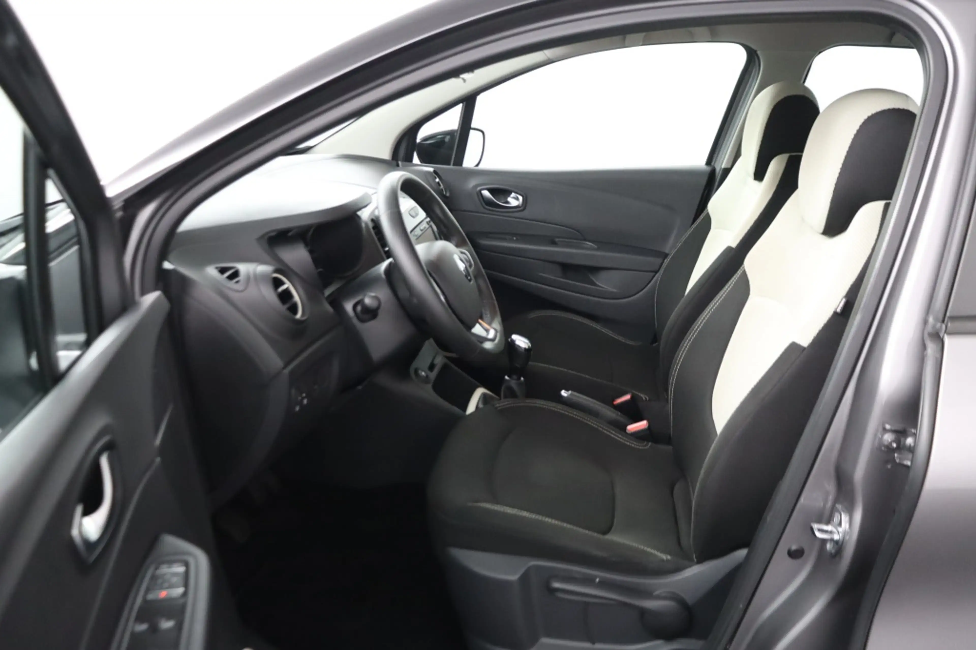 Renault Captur 0.9 TCE LIFE ECC/CRUISE/BLUETOOTH/PARK.SENS/LMV/TR — photo 14