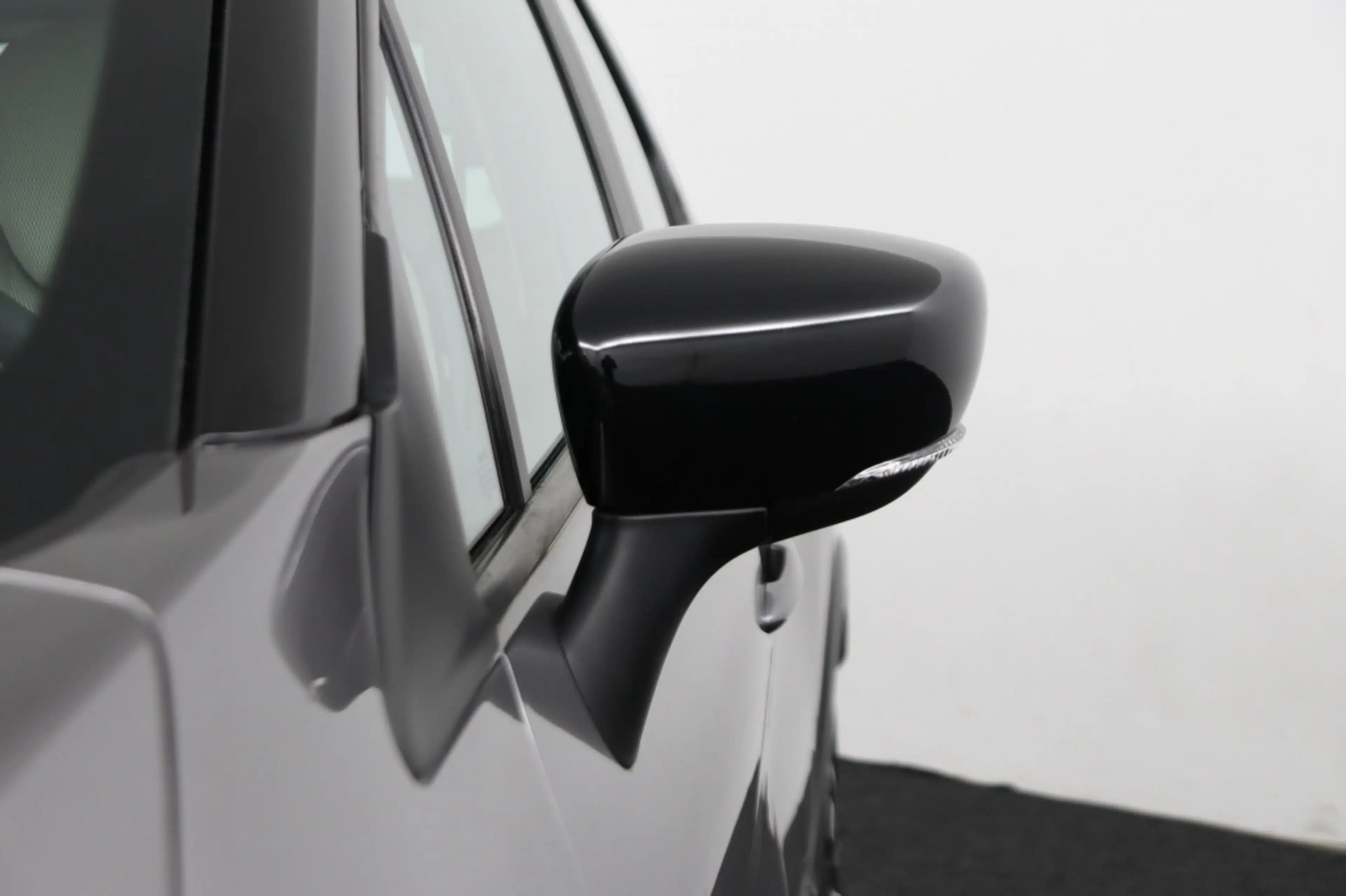 Renault Captur 0.9 TCE LIFE ECC/CRUISE/BLUETOOTH/PARK.SENS/LMV/TR — photo 35