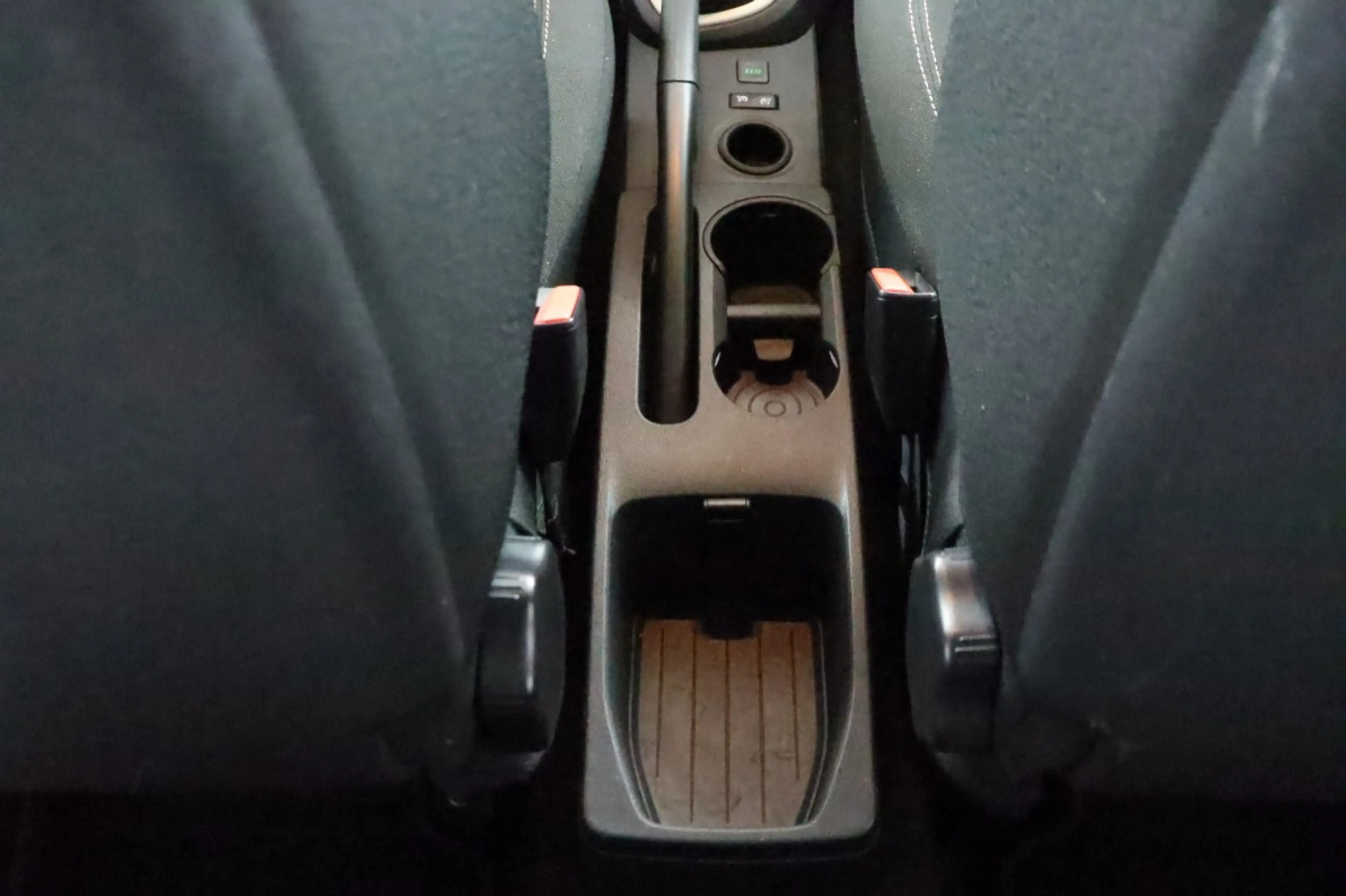 Renault Captur 0.9 TCE LIFE ECC/CRUISE/BLUETOOTH/PARK.SENS/LMV/TR — photo 34