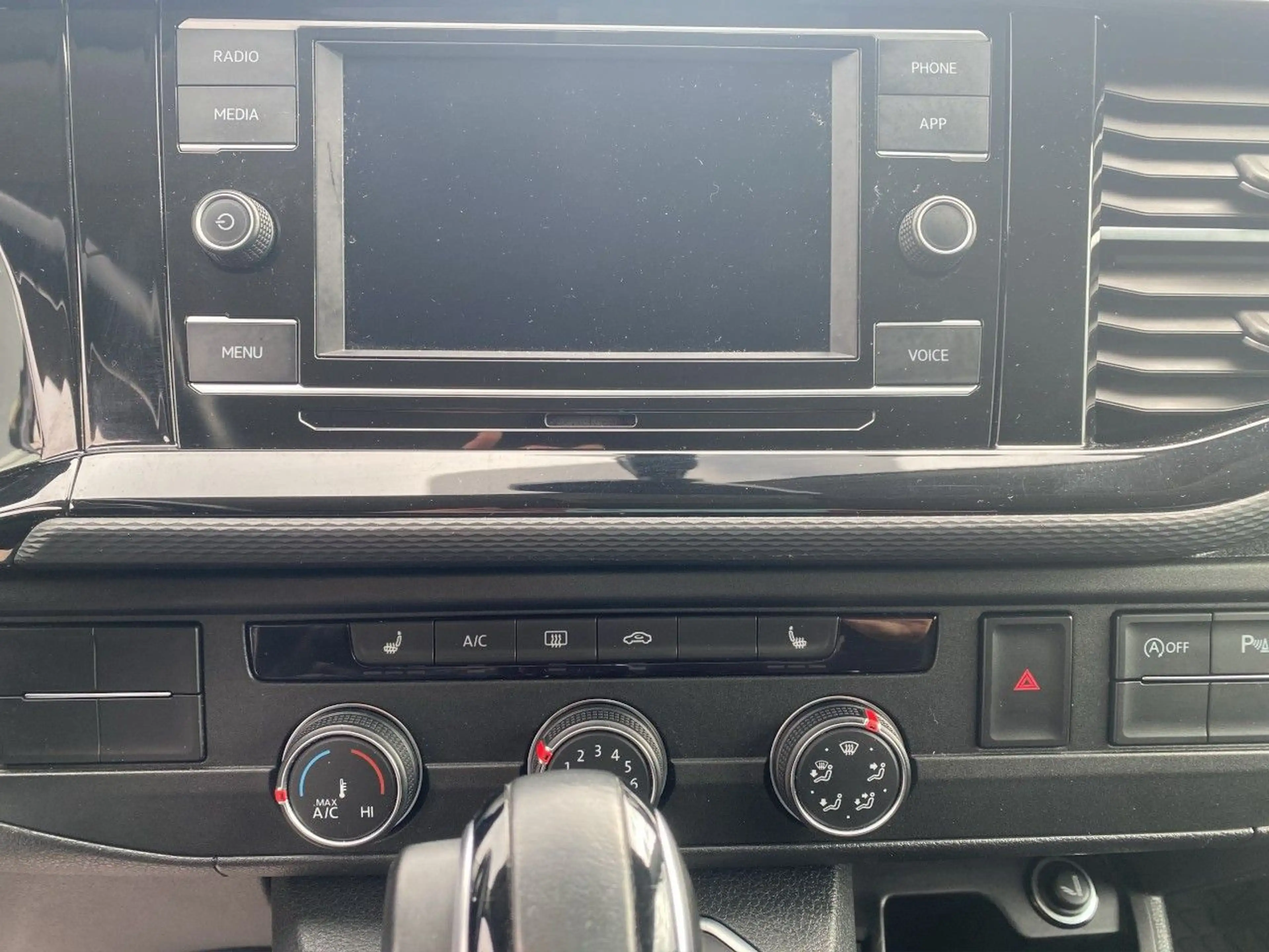 Volkswagen T6.1 Multivan 2.0 TDI Comfortline LED PDC STANDHZ Klima — photo 14
