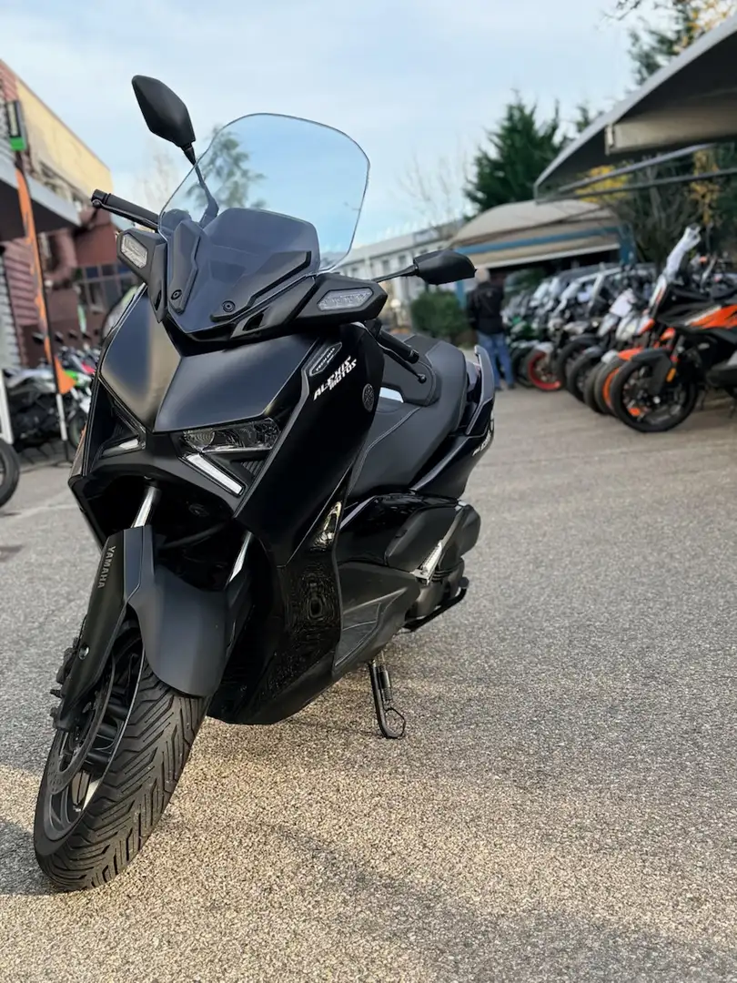 Yamaha X-Max 125 Noir - 1