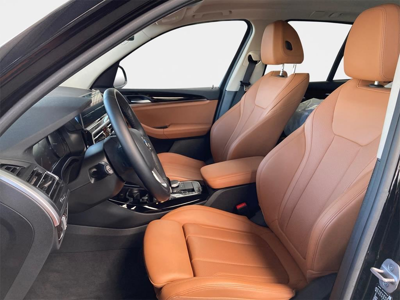 BMW X3 — photo 10