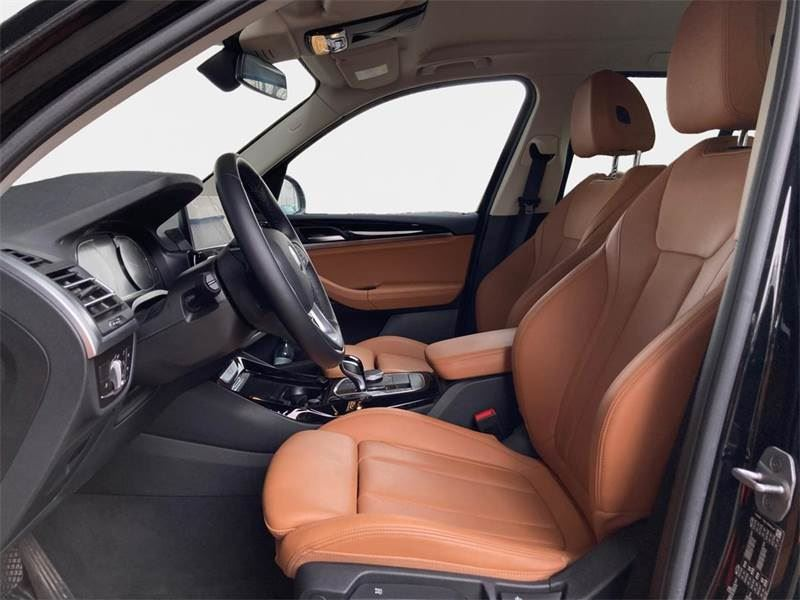 BMW X3 — photo 7