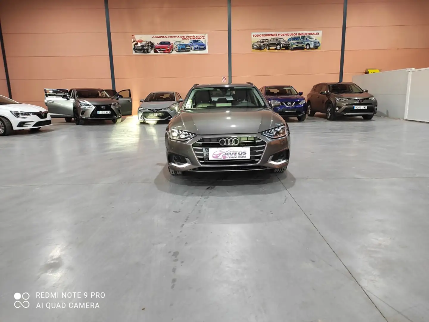 Audi A4 2.0TDI 110kW Beige - 2