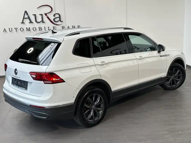 Volkswagen Tiguan Allspace view 5
