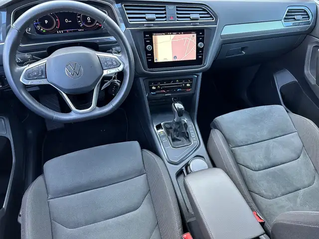 Volkswagen Tiguan Allspace view 14