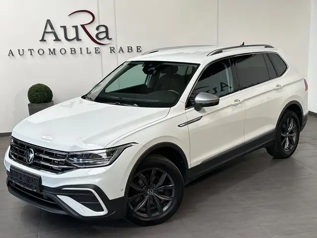 Volkswagen Tiguan Allspace view 2