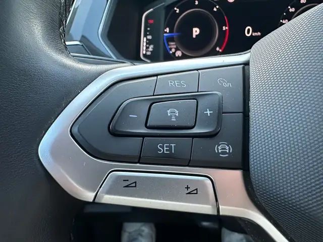Volkswagen Tiguan Allspace view 15
