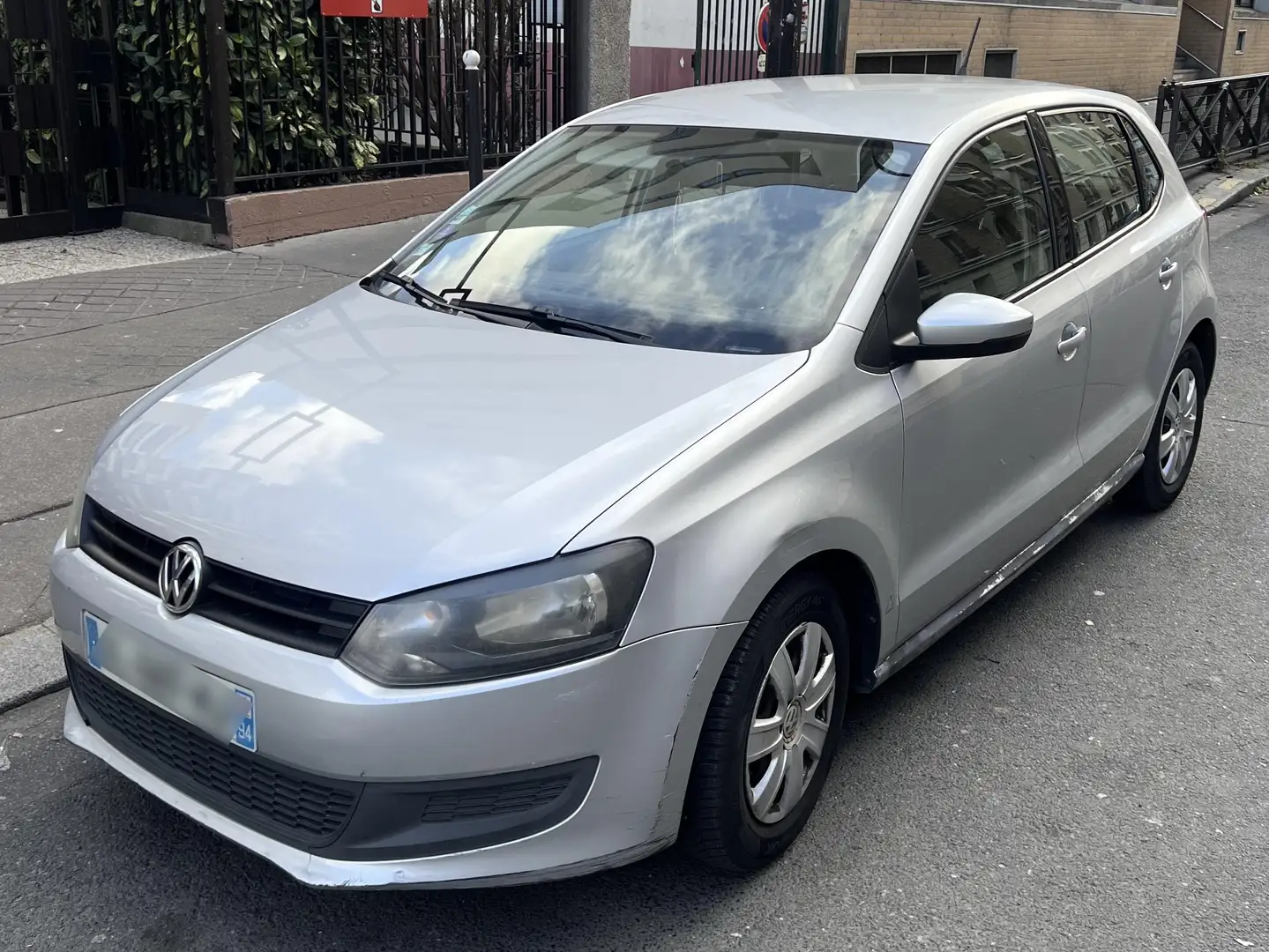 Volkswagen Polo Polo 1.2 70 Trendline Gris - 1