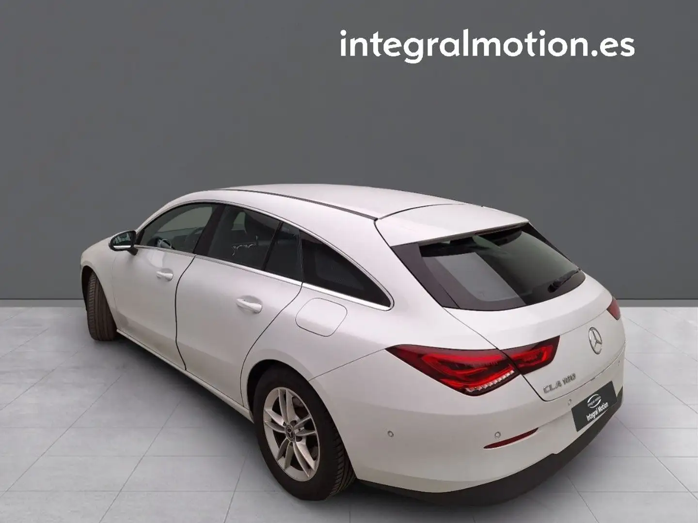 Mercedes-Benz CLA 180 Shooting Brake 7G-DCT Blanco - 2
