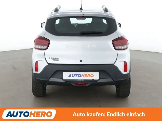Dacia Spring view 5