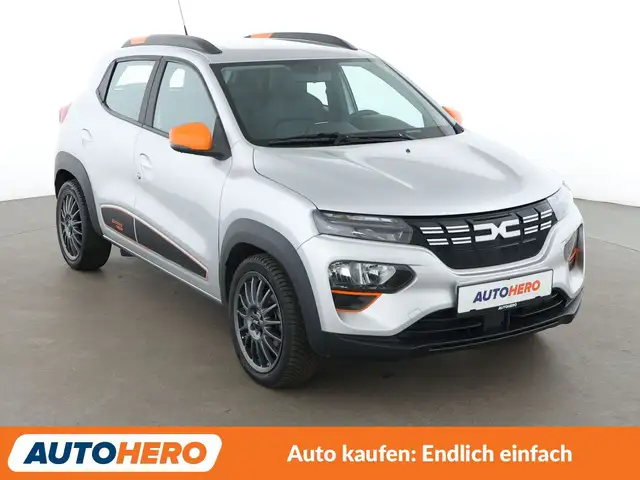 Dacia Spring view 8
