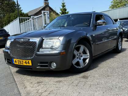 Chrysler 300C 3.0 V6 CRD PLATINUM