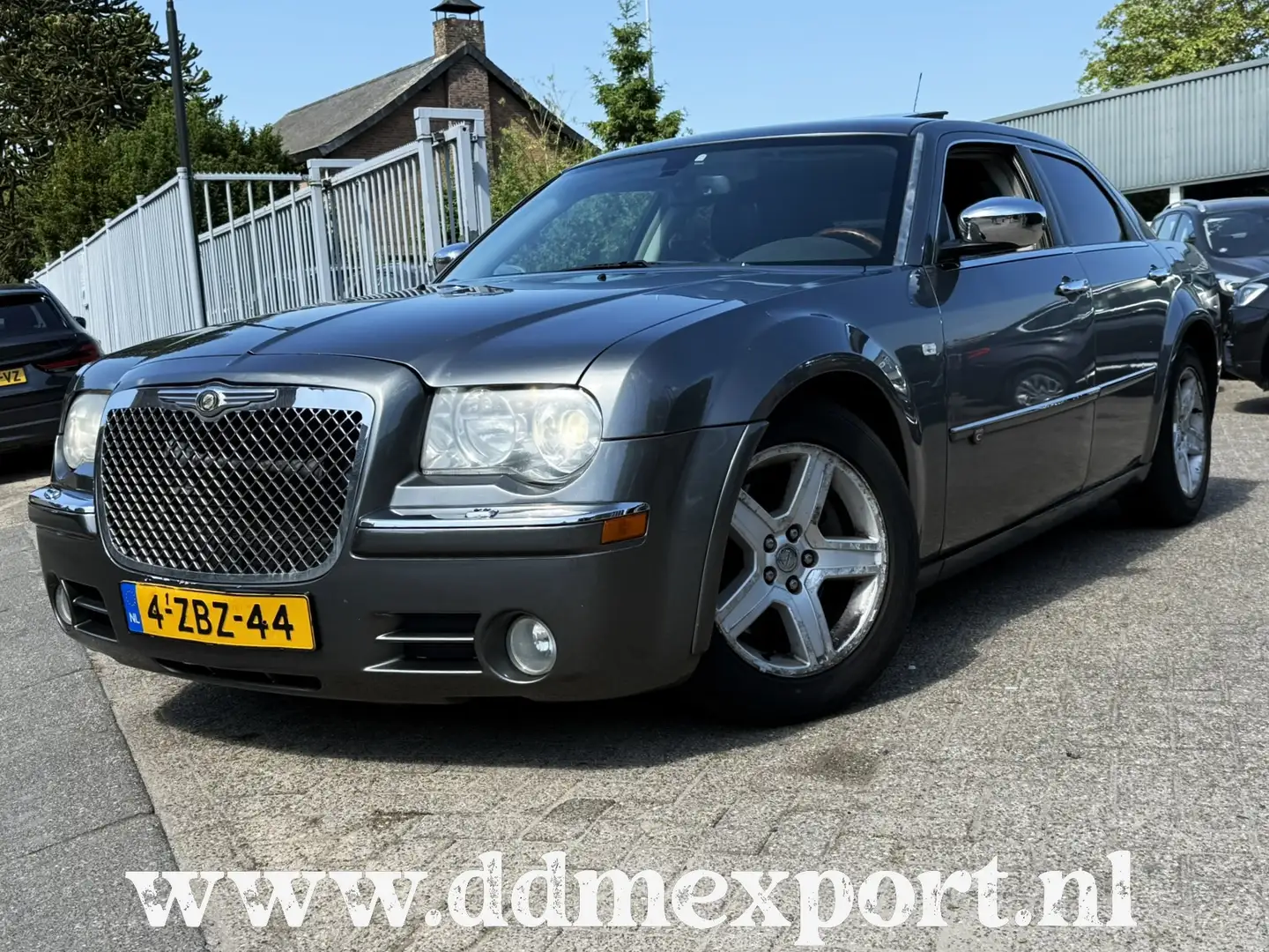 Chrysler 300C 3.0 V6 CRD PLATINUM Grijs - 1