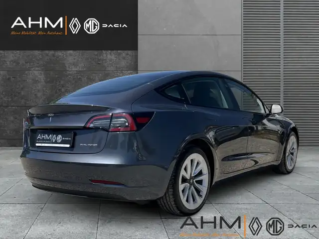 Tesla Model 3 view 2