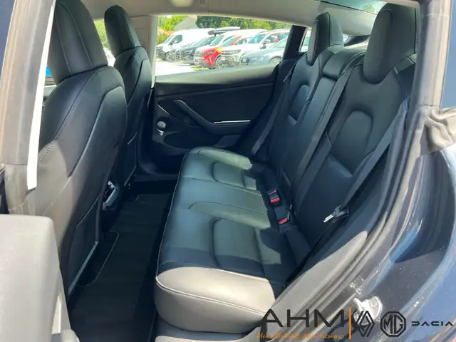 Tesla Model 3 view 12