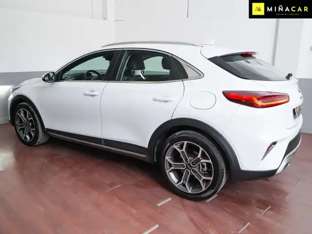 Kia Xceed view 3