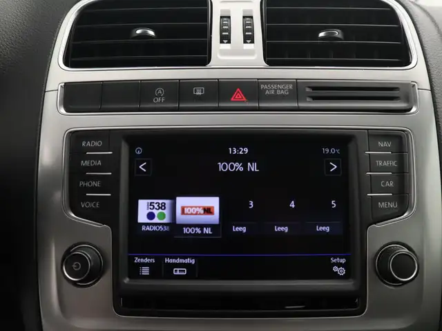 Volkswagen Polo view 22