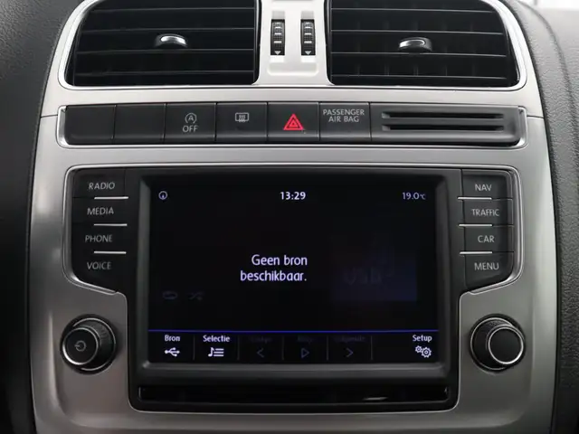 Volkswagen Polo view 20