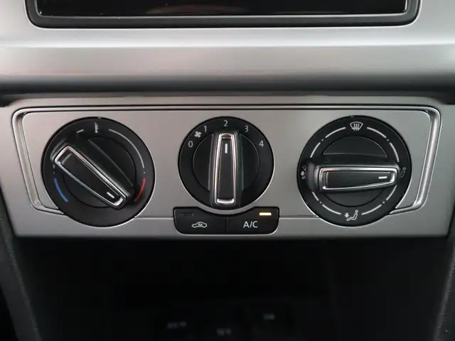 Volkswagen Polo view 25