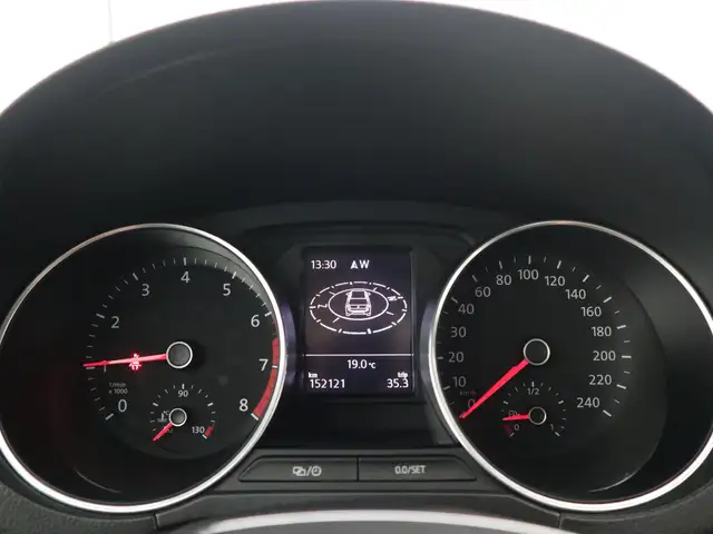Volkswagen Polo view 26