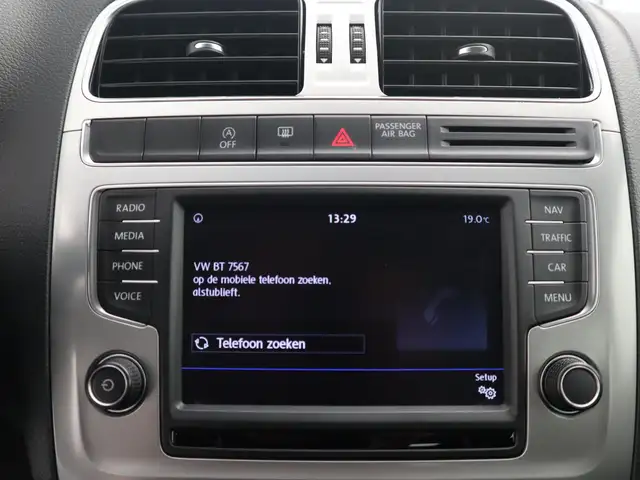 Volkswagen Polo view 21