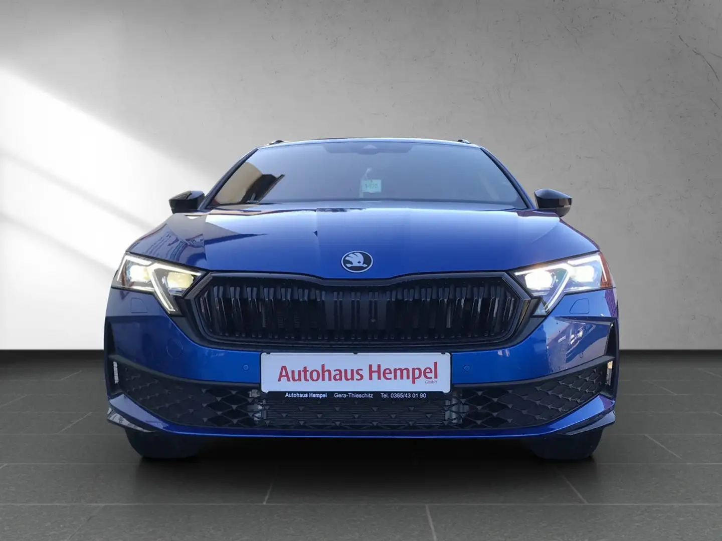 Skoda Octavia Combi IV 1.5 TSI mHEV DSG Sportline Vorführwagen Blau - 2
