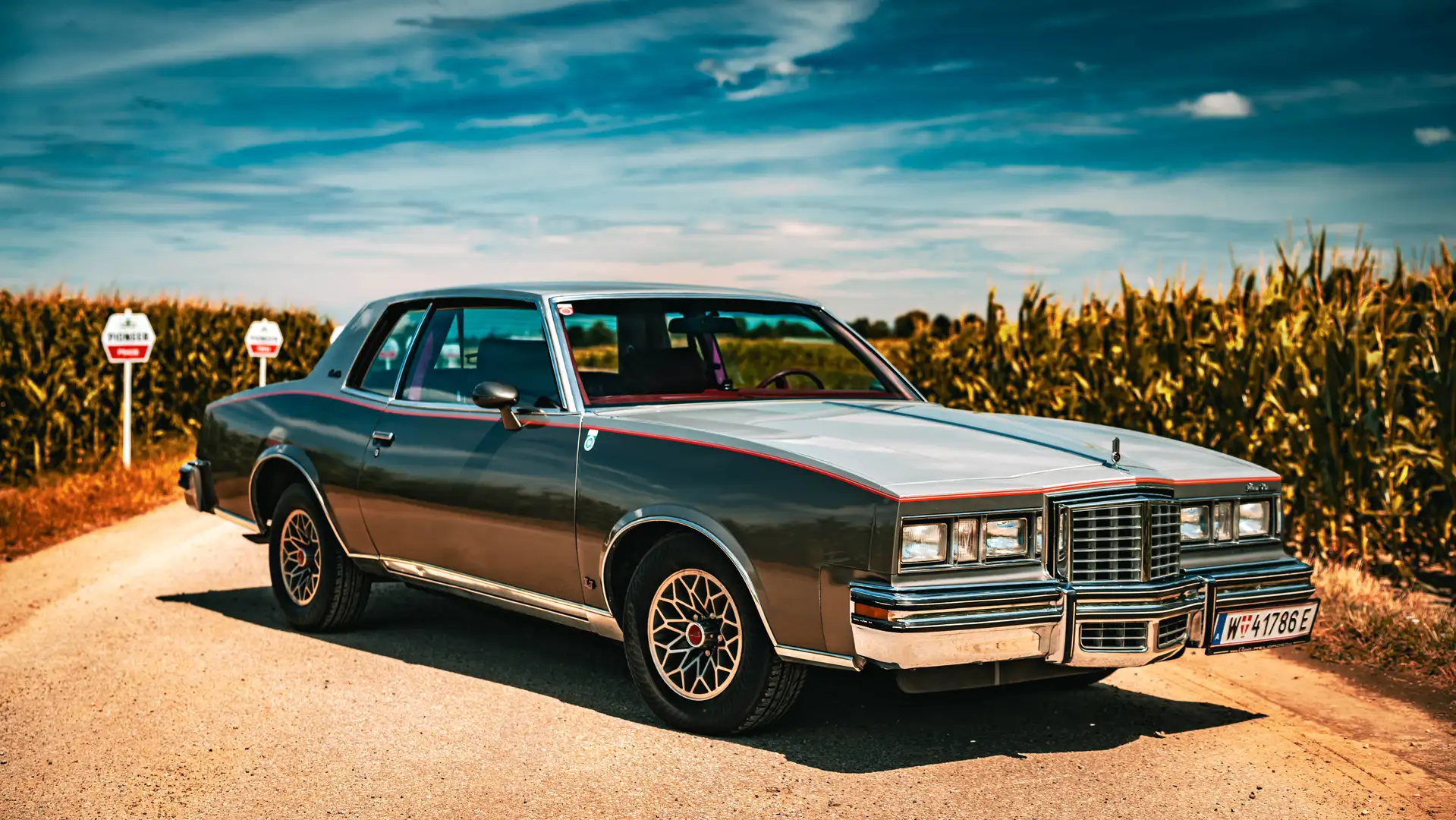 Pontiac Sonstige Grand Prix LJ Sportcupé Grau - 1