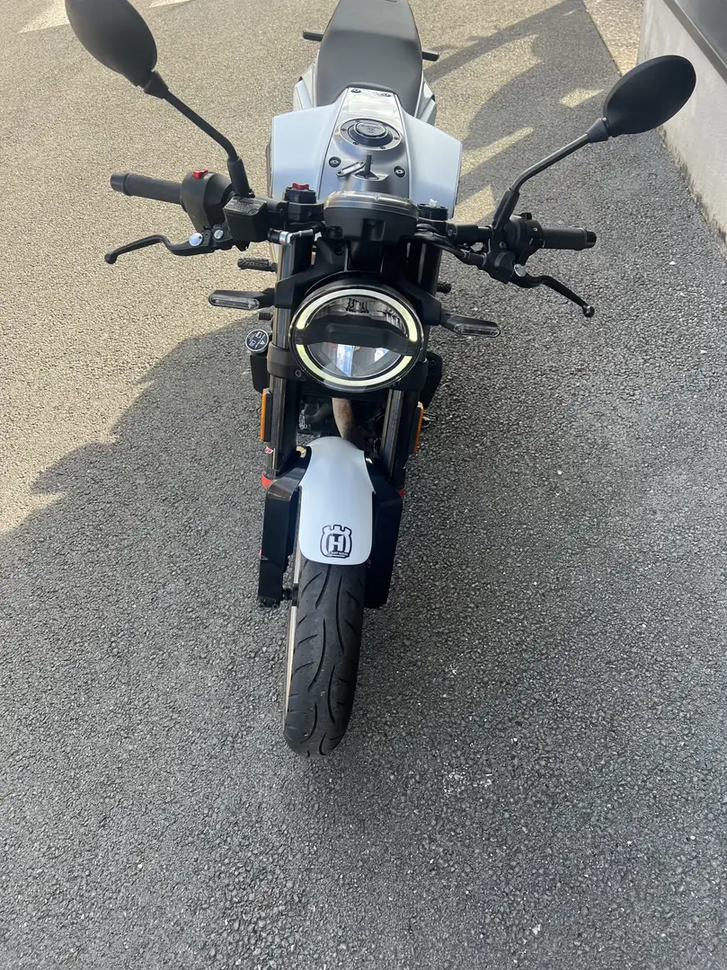 Husqvarna 701 Enduro Bílá - 2