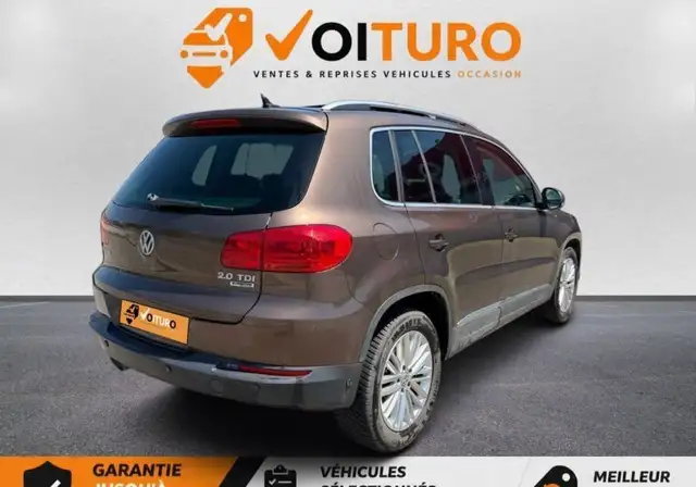 Volkswagen Tiguan view 3