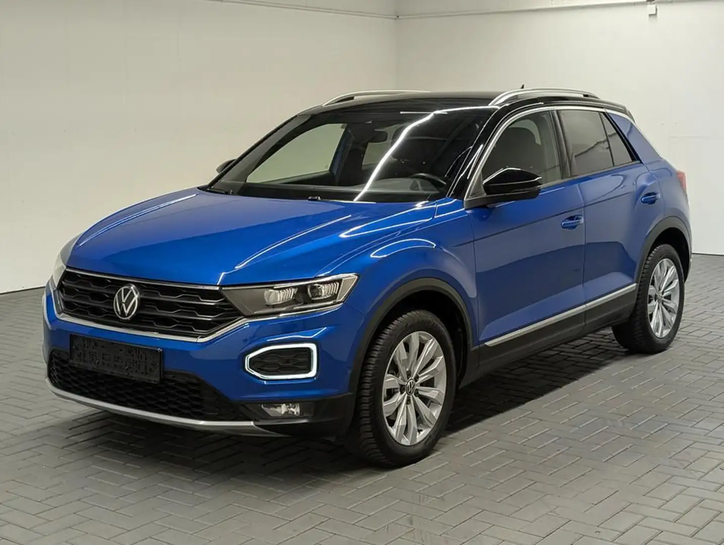 Volkswagen T-Roc Sport LED/SHZ/Parkassist/Kam/el.Heck/17"LM Blau - 1