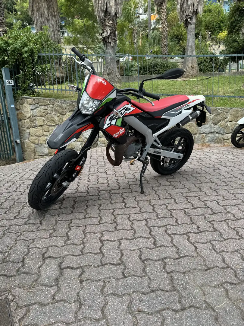 Aprilia SX 50 Factory - 1