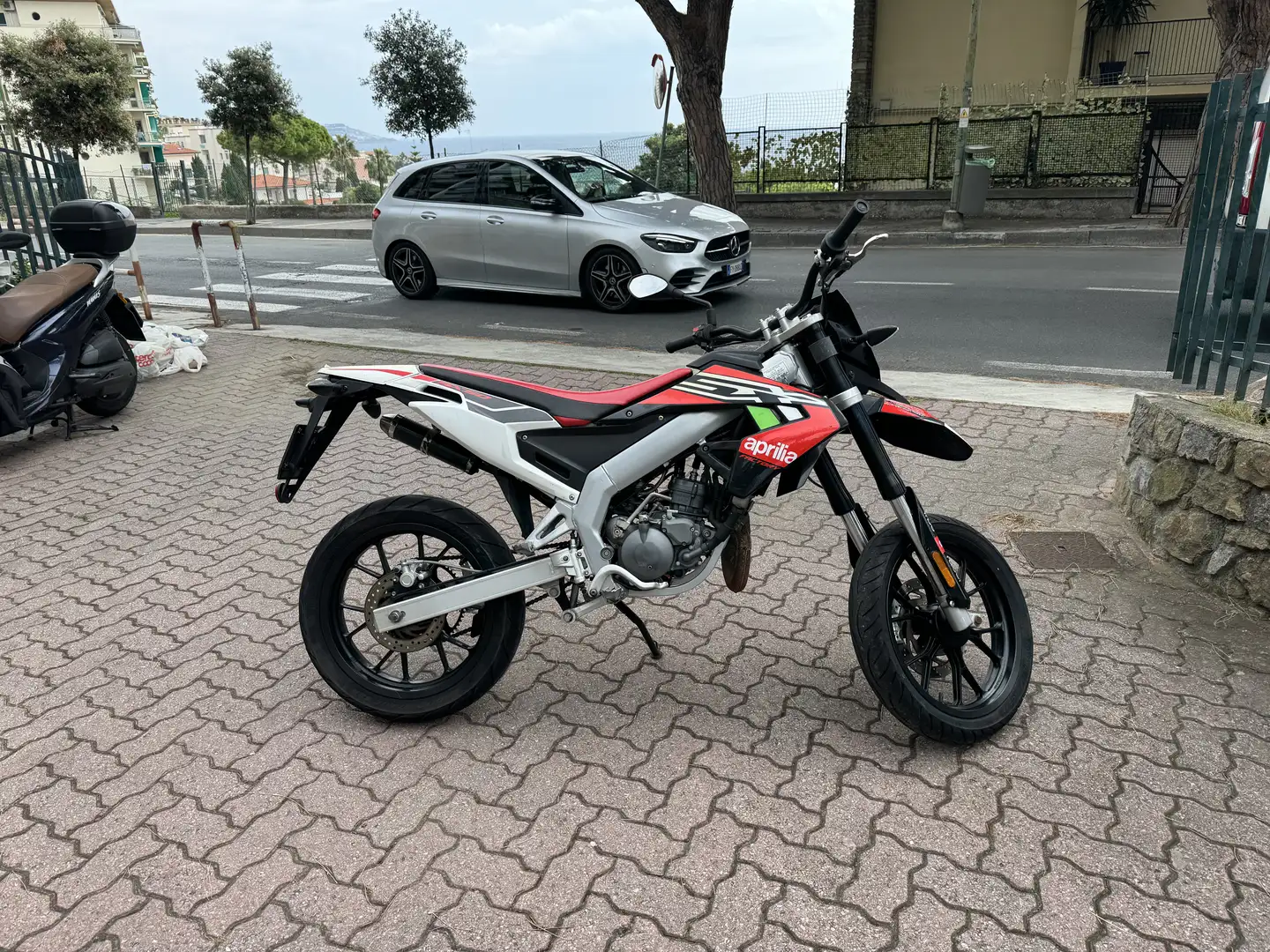 Aprilia SX 50 Factory - 2