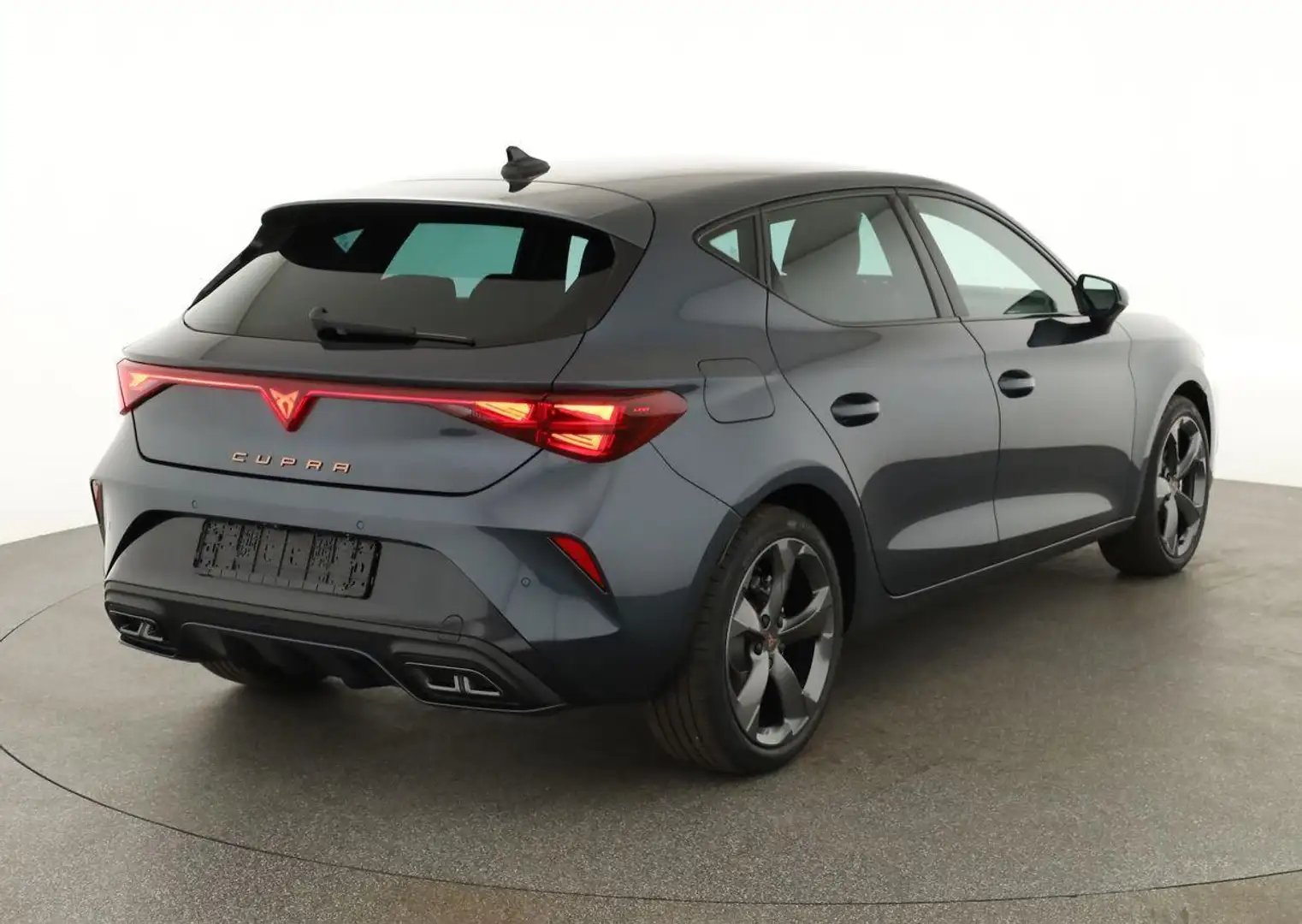 CUPRA Leon 1.5 eTSI 110 kW DSG, ACC, Kamera, LED, 18-Zoll,... Grau - 2