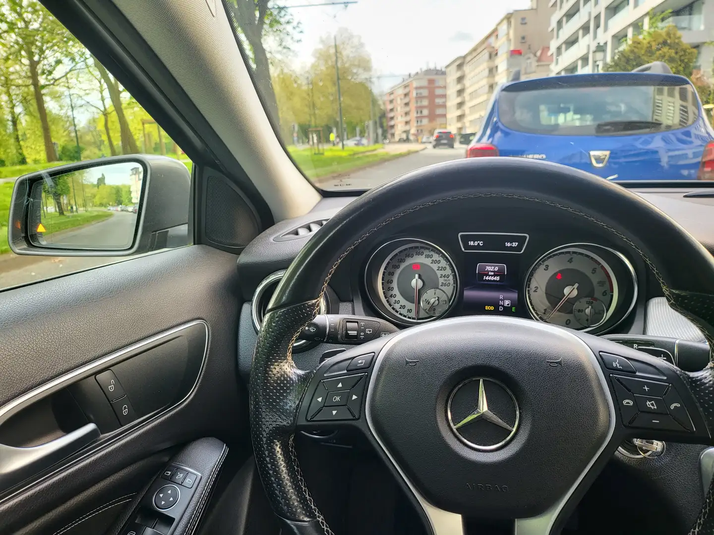 Mercedes-Benz GLA 220 MERCEDES GLA 220 CDI EURO 6B 17.500 € Сірий - 1