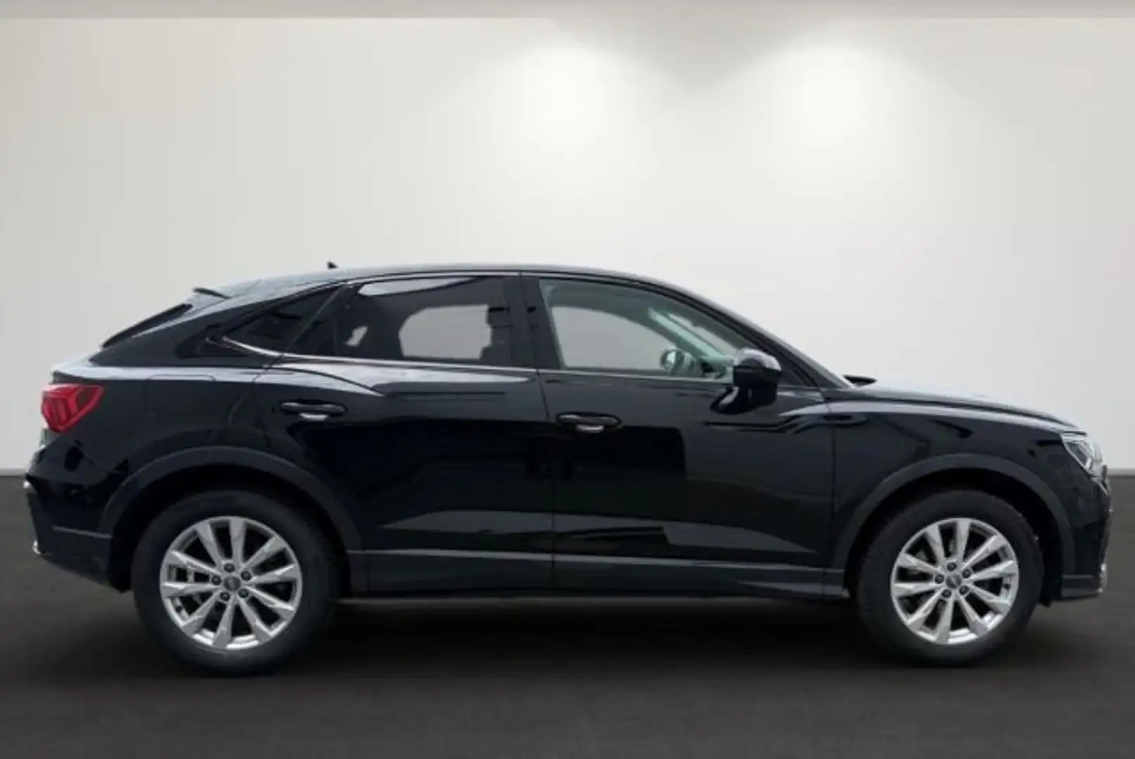 Audi Q3 35 2.0 tdi S line *Tetto*PREZZO REALE* Nero - 2