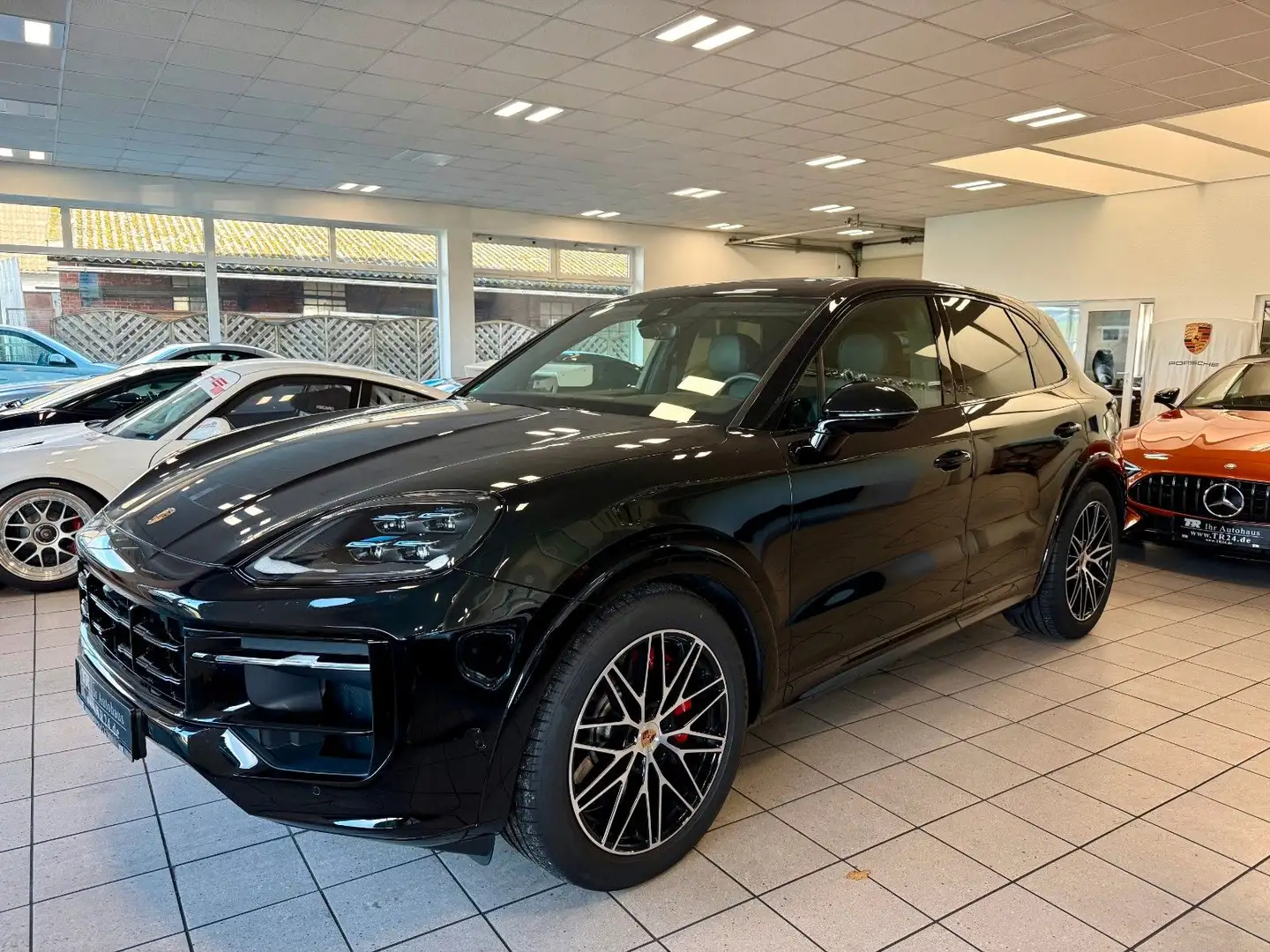Porsche Cayenne GTS SportDesign/Panorama/InnoDrive Schwarz - 2