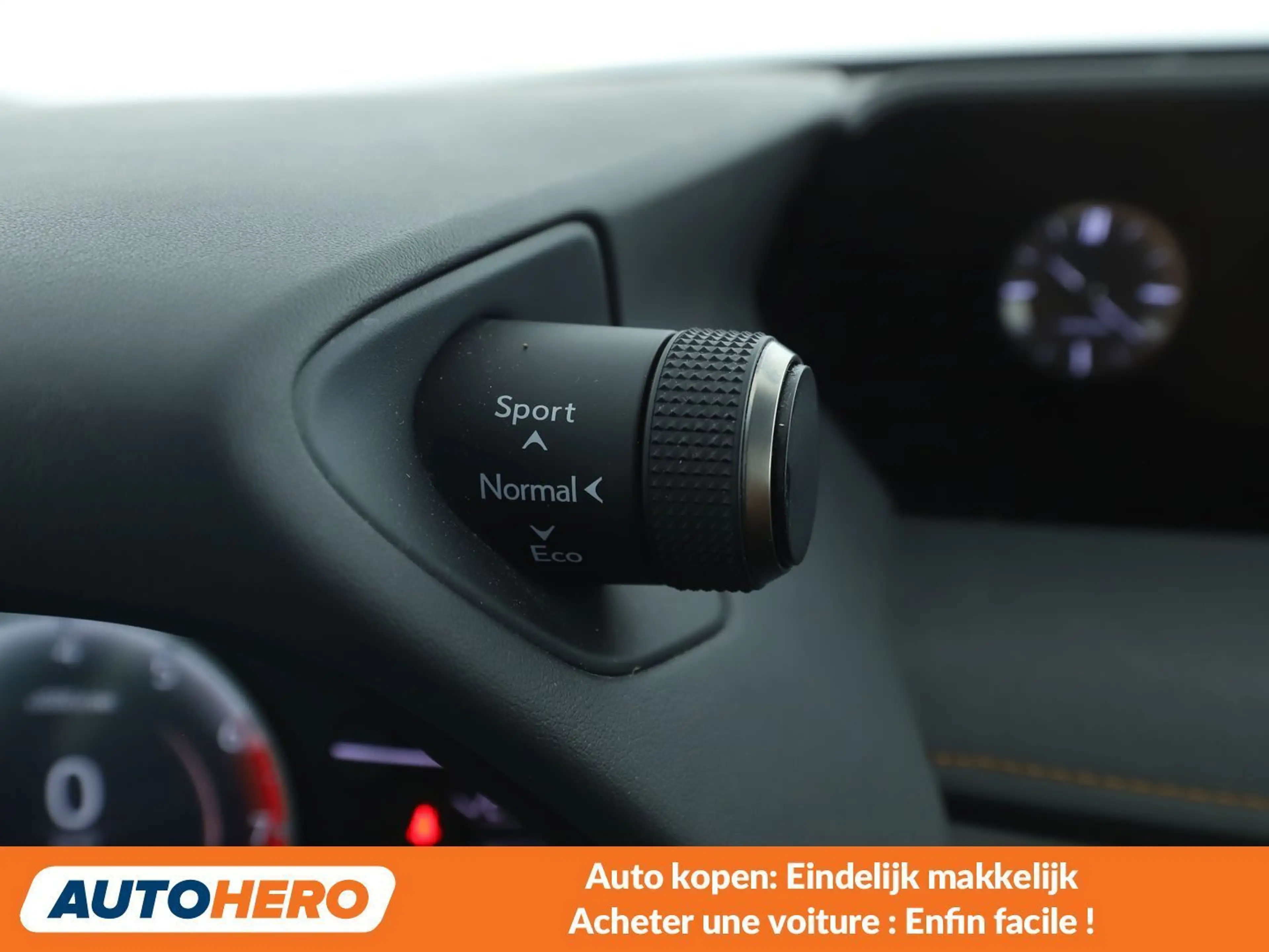 Lexus UX 250h UX 250h — photo 12