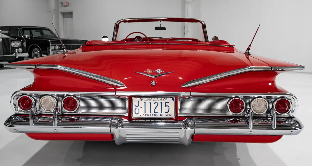 Chevrolet Impala 348/320HP CONVERTIBLE (ONLY 16,443 MILES) ONLY 16,443 MILES, foto 10
