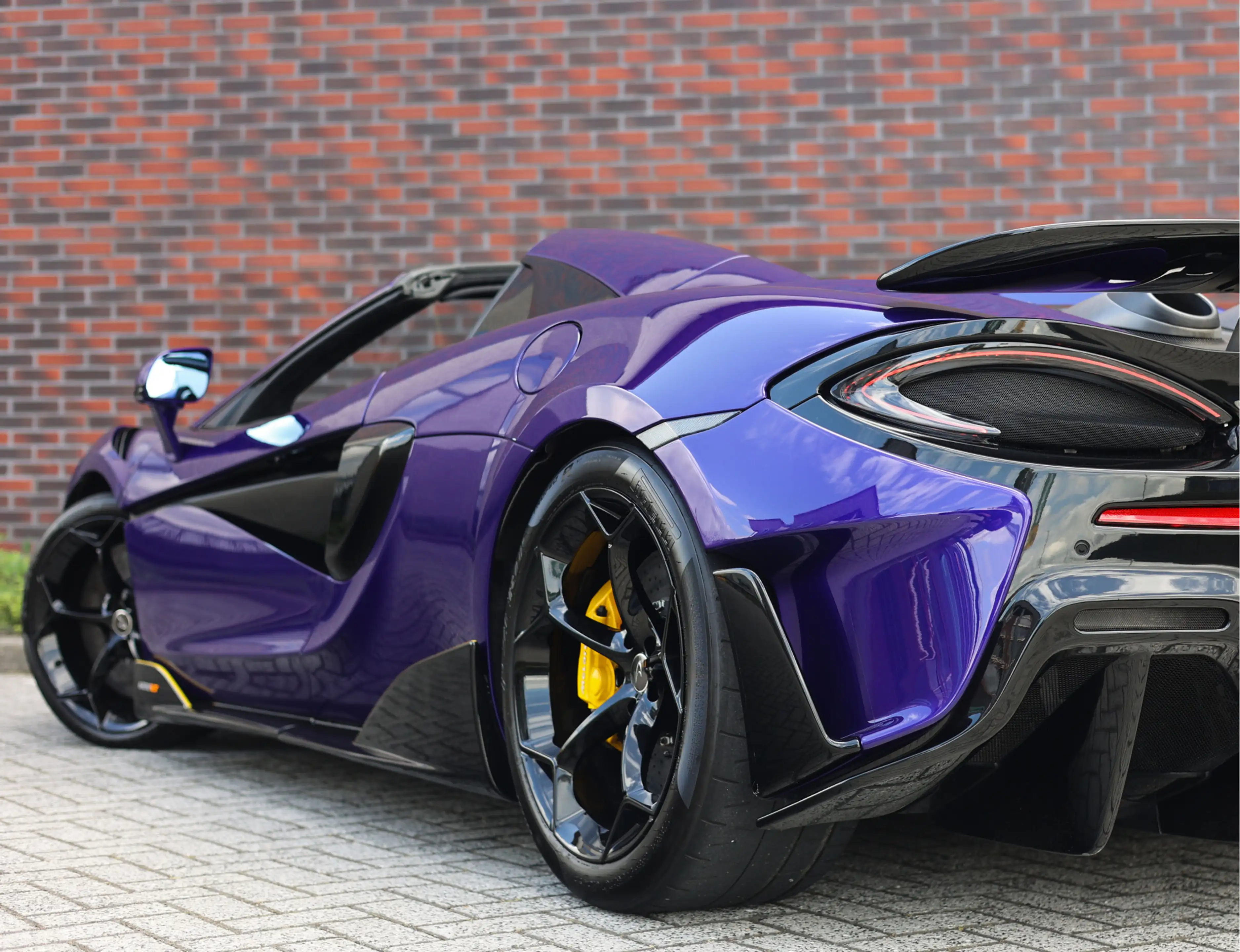 McLaren 600LT Spider 3.8 V8 | MSO - Novitec - Lift — photo 7