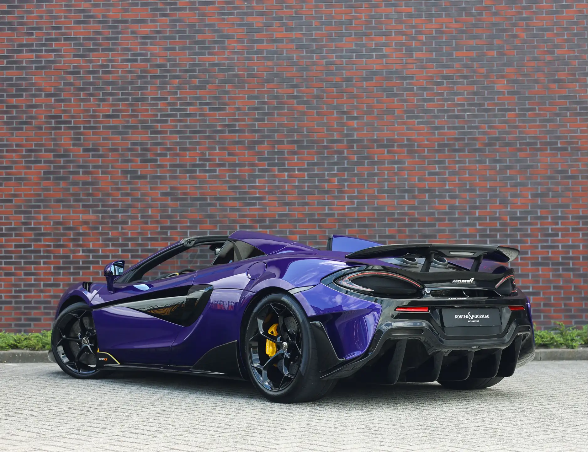 맥라렌 600LT Spider 2019 보라 사진 2