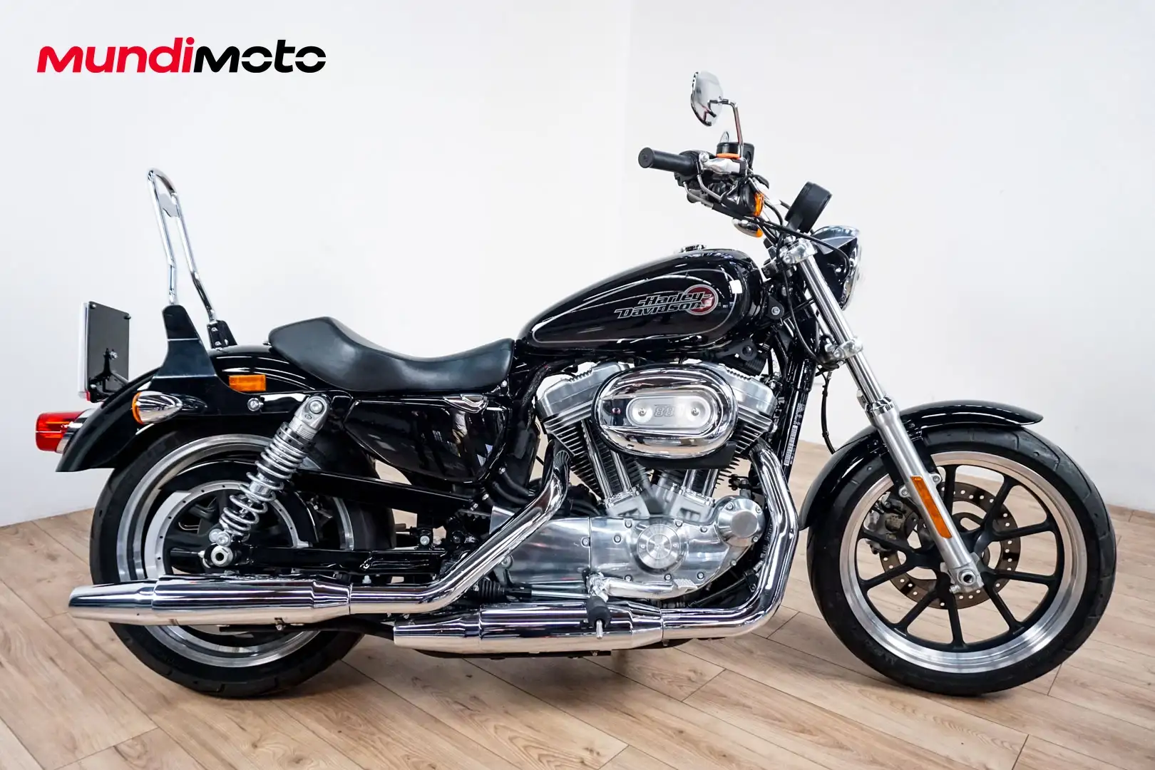 Harley-Davidson Sportster 883 - 1
