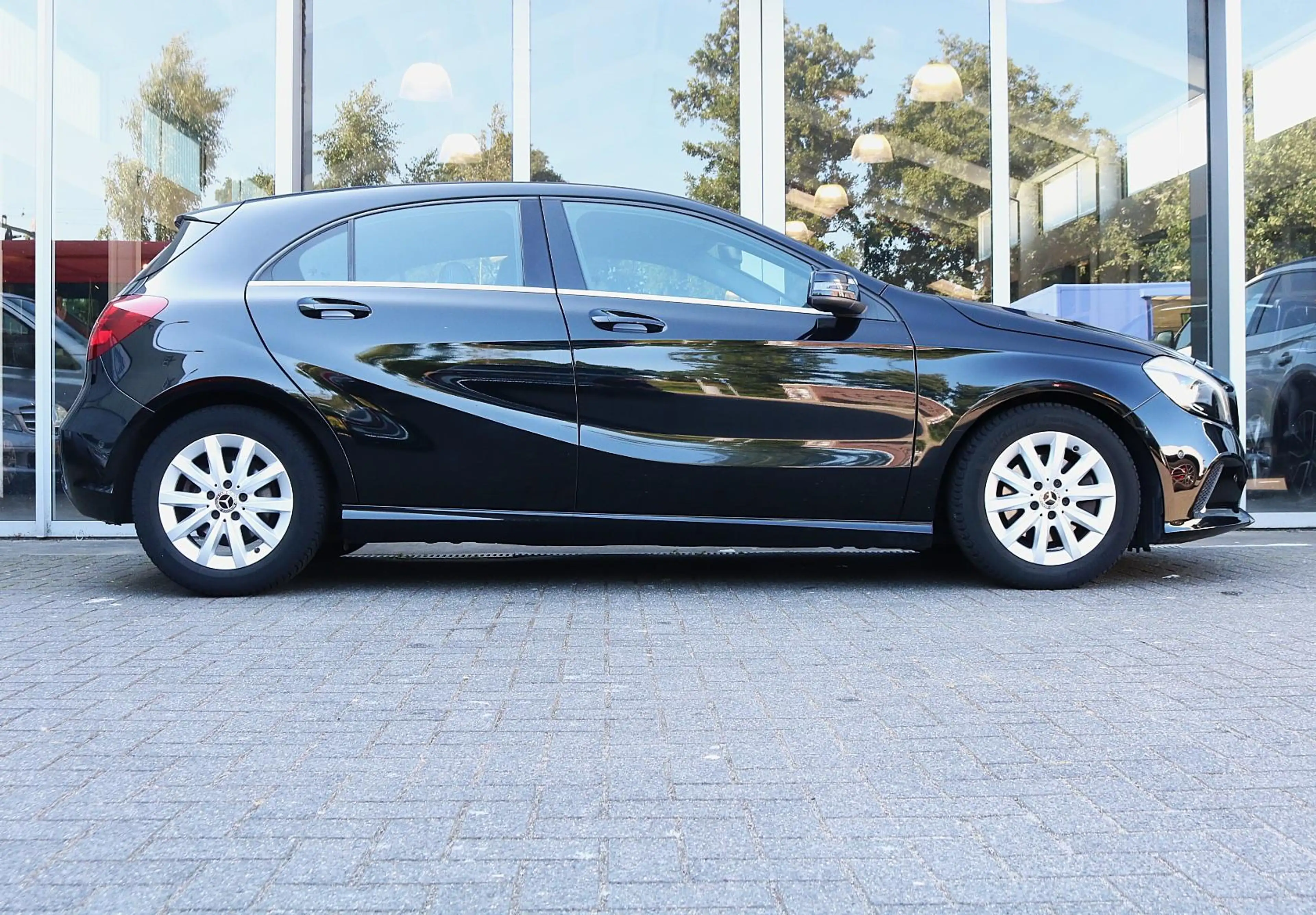 Mercedes-Benz A 180 Business Solution Camera | Stoelverwarming | Navig — photo 9